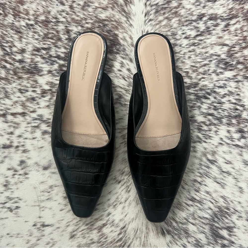 Banana Republic Black Croc-Embossed Mules